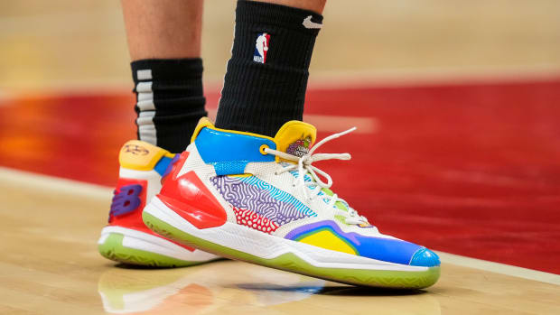 Portland Trail Blazers guard CJ Elleby wore the New Balance KAWHI.